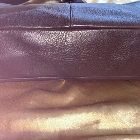 Coach large messenger bag. Chocolate leather. Like new. No call outs. - Picture 6 of 13